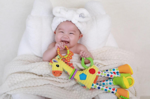 河池宝宝头发造型